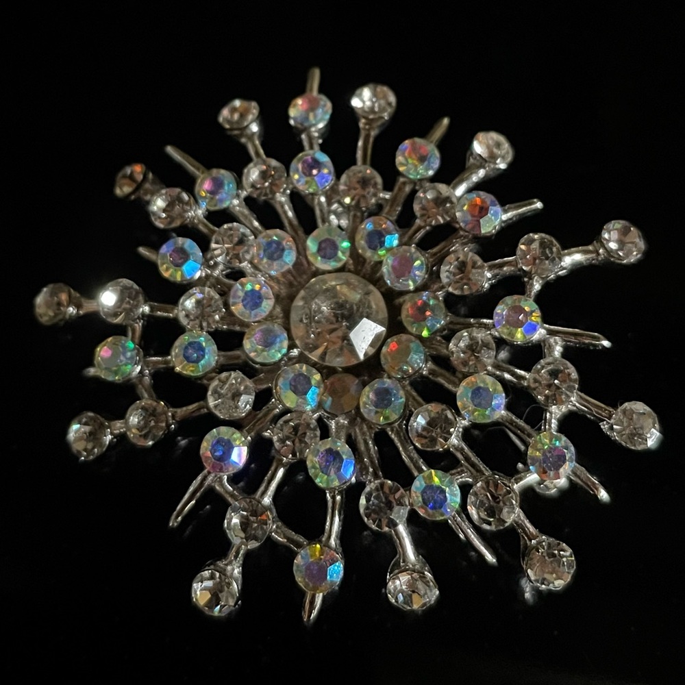 Vintage Rhinestone Brooch - Picture 5 of 5